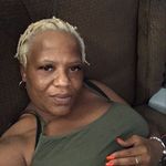 Kelly Red Jones - @kellyredjones - Instagram
