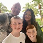 Kelly Streeter - @streeter.kelly - Instagram