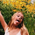 Kelsey Crowe - @kelscloset2020 - Instagram
