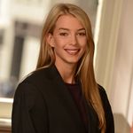 Kelsey Stuart - @investmentally - Instagram