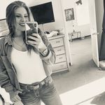 Kelsey Walden - @mrskowens - Instagram