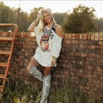 Kelsie Hill - Facebook