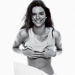 Kendall Jenner. 🖤 (Read Link.) - @kendalljennerrolepl - Instagram