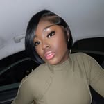 Kendra Knott - @naveemom - Instagram