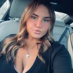 Kendra Menard - @k_menard98 - Instagram