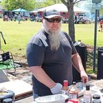 Kenny Dobbs - @wine_me_dine_me_swine_me - Instagram