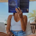 @keri.reads_ - Instagram