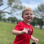 Kerri Barnard-Swoboda - @barnardswoboda - Instagram