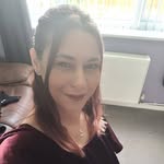 Kerry Dyson - @emo.book.worm - Instagram