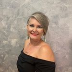Kerri Leonard - @bodysugarandmore - Instagram