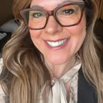 Kerri Marsh - @kerrimarshlive - Instagram