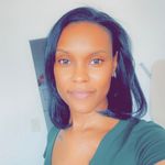 Kerri Moss - @her_fleur - Instagram