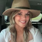 Kerri Wallis - @kerrileewallis - Instagram