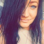 Kerri Warren - @kerrilou78 - Instagram