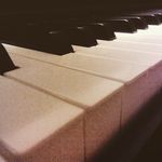 Kerri Corbett - @piano.kerri - Instagram