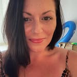Kerry Hutton - @iamkerryhutton - Instagram