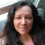 Kerry Loftus - @pengumom - Instagram