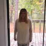 Kerry Meadows - @meadowskerry - Instagram