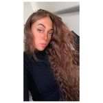 @kerryperring - Instagram