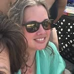 Kerry Snell - @momster.72 - Instagram