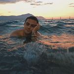 Kerry - @kerrytuckerb5 - Instagram