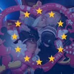 Kerstin Hodges-Jackson - @k_loves_hols - Instagram