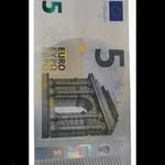 @kevin_dame_mis_cinco_euros - Instagram