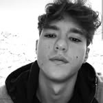 Kevin. hug. me - @kevin.tutta.la.vita - Instagram