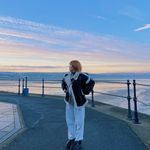 chloe🍊🖤 - @khintung - Instagram