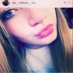 Kia Little ma main - @_3mma__w1lson_ - Instagram