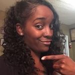 Kiara Maxwell - @naturalhairstylist25 - Instagram