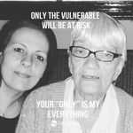Kim  Aitken - @mummra69 - Instagram
