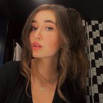 Kim - @kimalinaw - Instagram