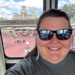 Kim Beecham - @kimbeecham - Instagram