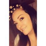 Kim Bloomer - @kim.bloomer.12 - Instagram