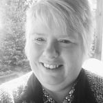 Kim Calvert - @chunkyjeweleryjunky - Instagram