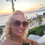 Kim Dowell - @dowell_kim - Instagram