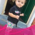 Kim Downs - @twohot2handle65 - Instagram