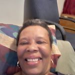 Kim Ezell - @kim.ezell.7777 - Instagram