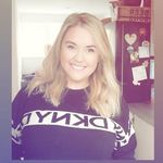 Kim Hallam - @kimhallam22 - Instagram