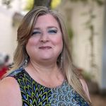 Kim Hewitt - @kimh_on_the_island - Instagram