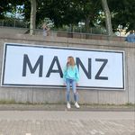Kim Hoffmeister - @kimhoffmeister - Instagram
