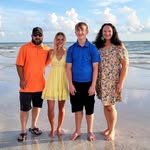 Kim Kearns - @keeperofthebooks80 - Instagram
