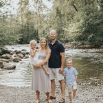 Kim Lemire - @kimboarchie - Instagram