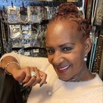 Kim Lofton - @kimzjewels - Instagram