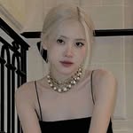 𝑳𝑶𝑹𝑬𝑬𝑵 - @kim_loreen_el - Instagram