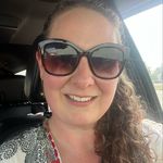 Kim Lowen - @wellnesslovinglioness - Instagram
