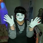Kim MacNeil - @nutz1964 - Instagram