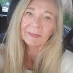 Kim Petrie - @kimpetrie47main - Instagram
