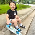 Kim Priest - @priestsix - Instagram